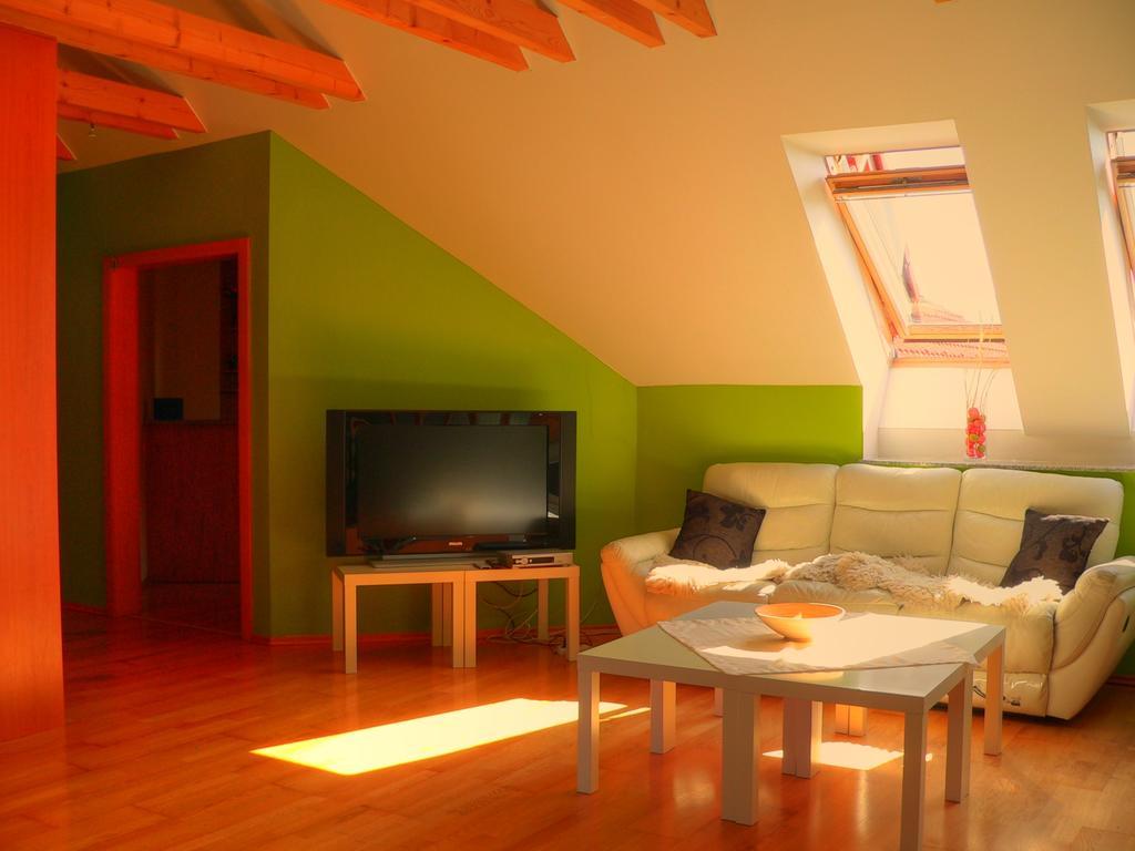 Privat Baja Hotel Liptovsky Mikulas Bilik gambar
