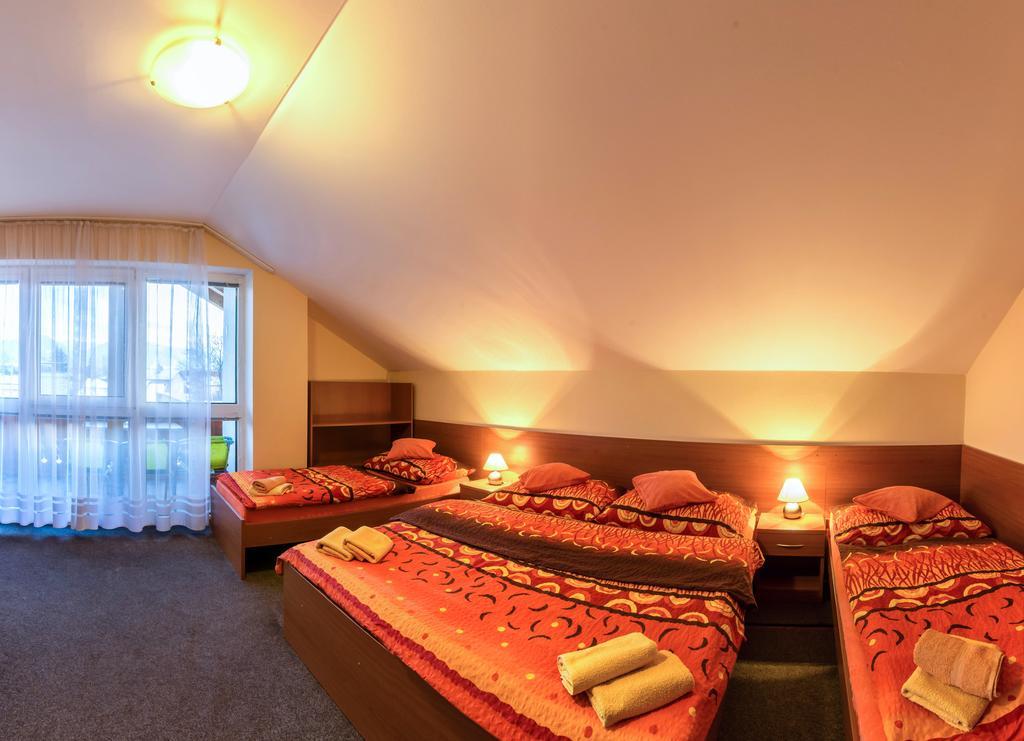 Privat Baja Hotel Liptovsky Mikulas Luaran gambar