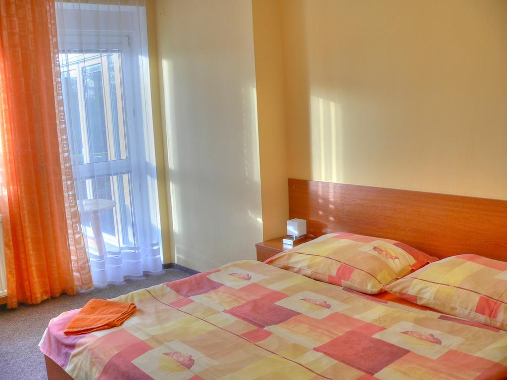 Privat Baja Hotel Liptovsky Mikulas Luaran gambar